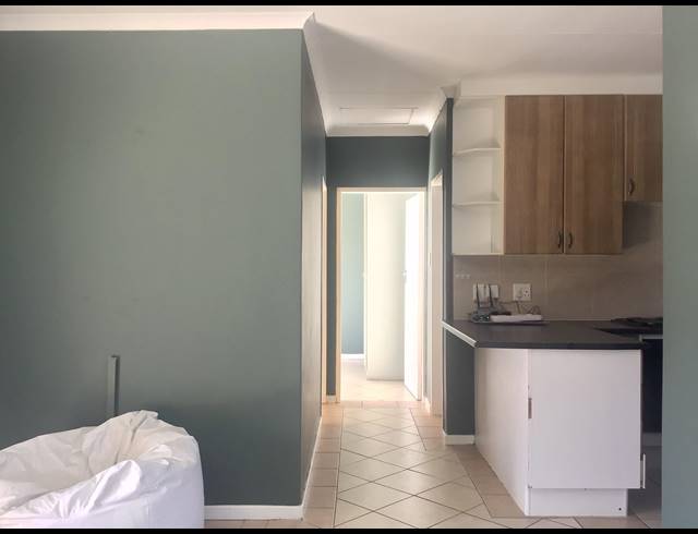 2 BEDROOM APARTMENT RENTED IN MOOIKLOOF RIDGE